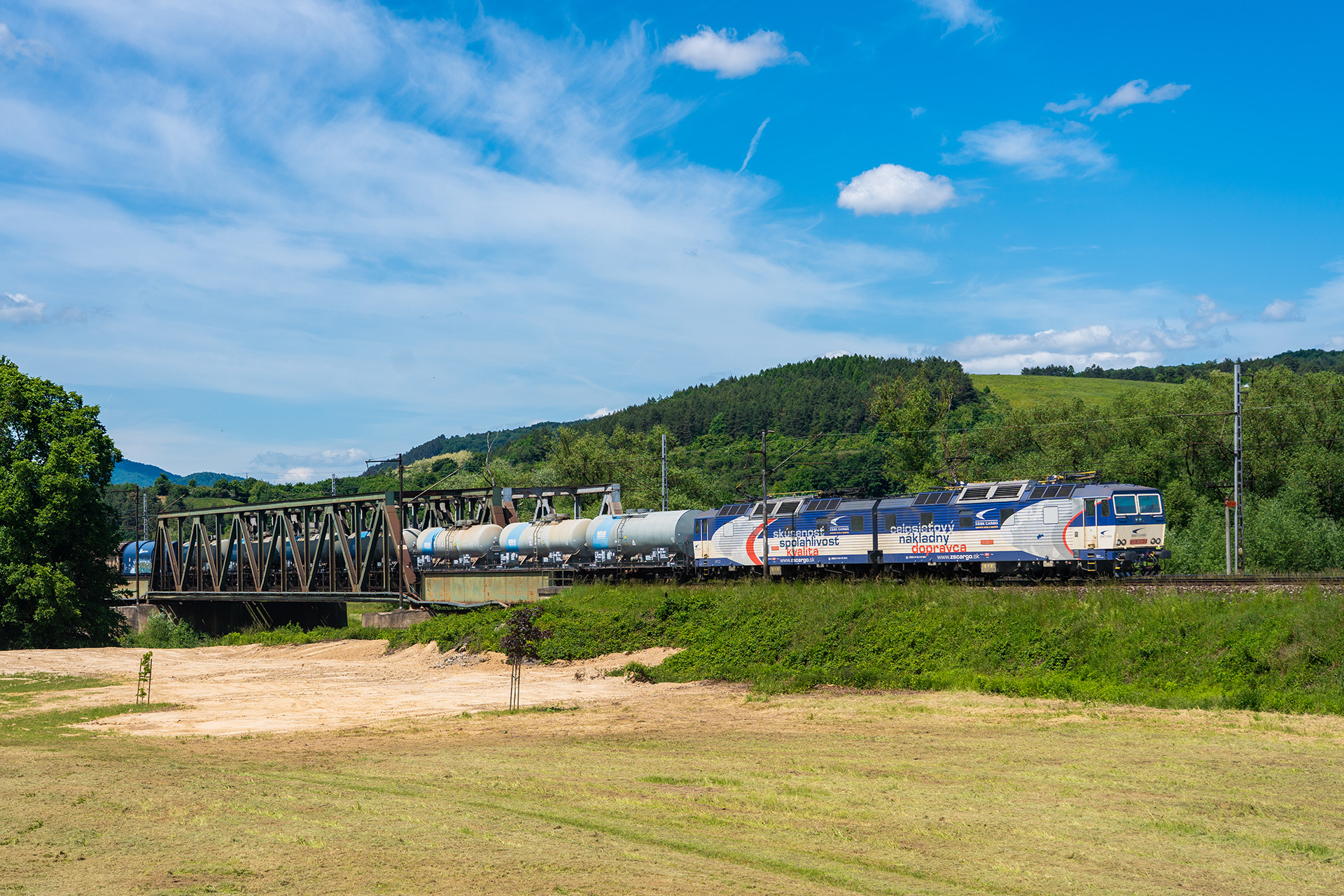 131.069-7 + 131.070-5 · Družstevná pri Hornáde, Košický kraj